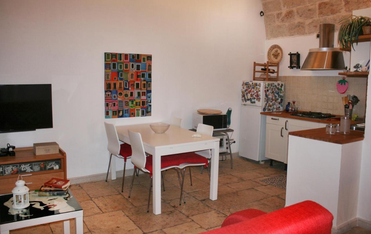 Appartamento La casa nel vicolo Bari Esterno foto