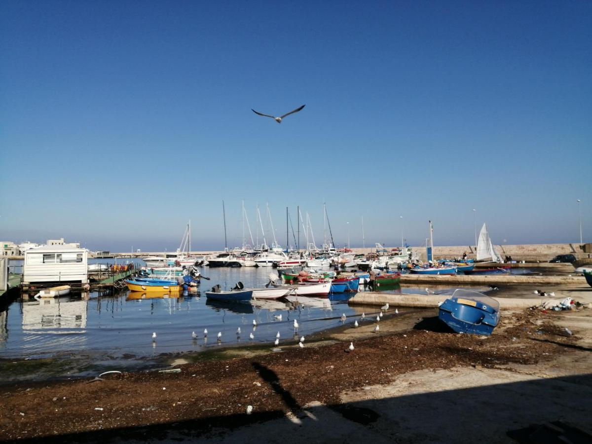 Appartamento La casa nel vicolo Bari Esterno foto